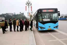 「好消息！」广安官盛新区开通公交车到城区了！巴适得很~图片