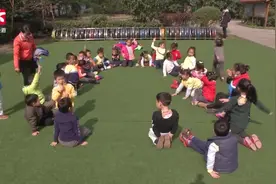 北京红黄蓝幼儿园虐童案后续：检方已提起公诉，建议禁业102人视频封面