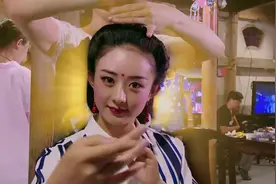 赵丽颖盛赞自己像“观音菩萨”，谢娜搭档蔡少芬唱戏有模有样