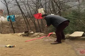 古朴热闹的十堰山区杀年猪风俗图片