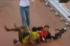 博尔特赢了全世界又如何，还是“败”给了中国摄影师视频封面