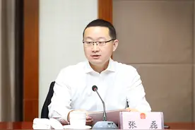 武城县委书记张磊、县长朱恩鹤向全市人民拜年图片