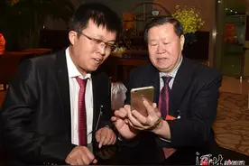 “厉害了，我的国”刷屏代表委员朋友圈图片