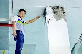 刚交房小区车库多根柱梁开裂图片