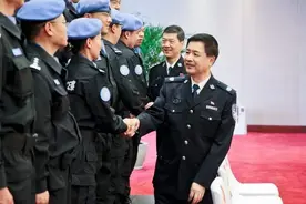 什么样的人能够成为维和警察？图片