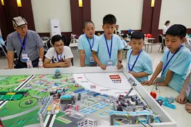 张家口中小学生机器人大赛开赛图片