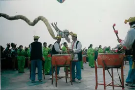 咸阳民间艺术：乾县王村“蛟龙转鼓”图片