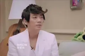 信乐团前主唱阿信女儿毕业，网友：颜值高，和父亲宛如“情侣”