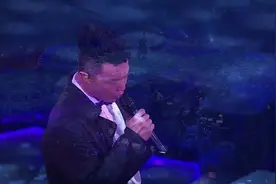 最好听的粤语歌之一，陈奕迅《富士山下》2010DUO演唱会版视频封面