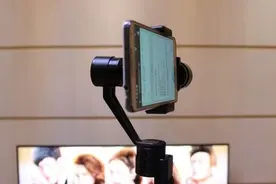 智云Smooth-C手持三轴稳定器开箱图片