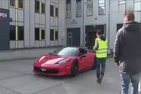 Novitec Rosso改装 看法拉利458秀声浪视频封面