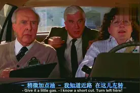 警察追逃犯，征用驾校女学员的车，女学员表示：还是这么学车刺激视频封面