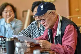 83岁牛犇入党：做一个好人当一位好演员 够不够？图片