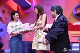 小S调侃林志玲“心机重” 自曝近来“爱上吴秀波”图片