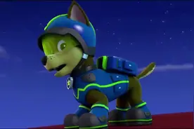 汪汪队立大功：阿奇抓捕吃鱼的企鹅 结果被整的很惨视频封面