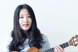 《未闻花名》尤克里里弹唱版~谁会唱日语版教我一下下~曲谱点击头像就能看到~@抖音短视频