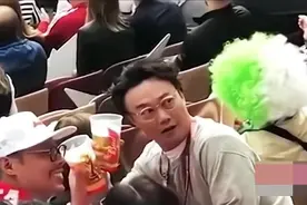 陈奕迅竟然在世界杯开幕式上比中指，工作室给出解释让人火大视频封面