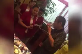 酒店服务员敬酒的礼仪与技巧！图片