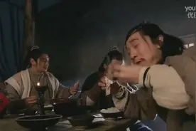 可能是水浒里最下饭的镜头，鼓上蚤时迁偷鸡图片