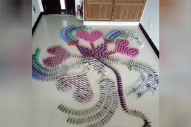 扑克牌，居然还可以这样子玩。图片