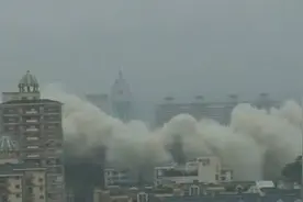 亚洲第一爆破：104米高楼瞬间崩塌图片