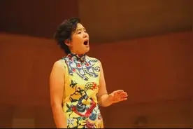 龚琳娜含泪演唱走西口，嗓子一亮身子就发了麻，真挚淳朴的声音图片