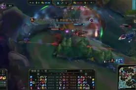 瞎子完美的回旋踢赢得了团战，对面对线的都不知道瞎子从哪里出来图片