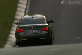 经典的延续 试驾宝马M3双门轿跑车