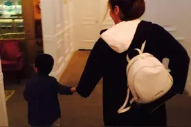 孙俪曝等等喜欢邓紫棋 约饭送画忙追星图片