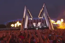 魔力红Maroon 5《Maps》，自带特效的嗓音引爆全场