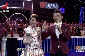 第一个在内地开演唱会的歌手竟然是他，他的歌曲传唱度极高视频封面
