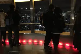 日本东京塔：浪漫迷离的守夜天使图片