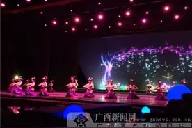 龙光玖龙湖新品发布会 以天造之景造自然大宅图片