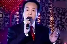 央视主持人罗京已去世8年，如今妻子早已二婚，儿子却混成这模样视频封面