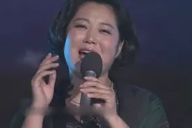48岁王茜华近照，曾与前夫AA制多年，如今二婚的她被宠成公主视频封面