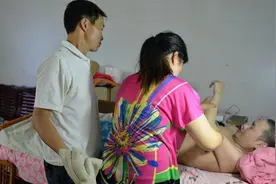 陕西女子带前夫改嫁 与现任丈夫同组家庭图片