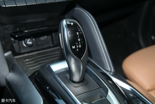 华晨中华V7正式上市 售价10.87万元起