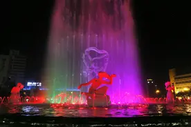 惊艳不输西湖音乐喷泉 武林广场喷泉完美试喷图片