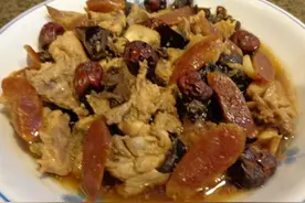 学做营养美味的红枣木耳腊肠蒸鸡图片