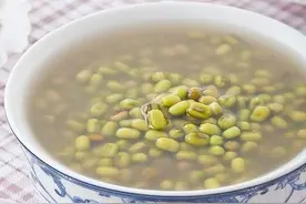 妙招:绿豆汤怎么煮清热解毒效果好？图片