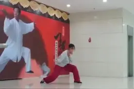 没想到这位女孩子练习太极拳发劲这么凶猛！太极散手48式招招实用视频封面