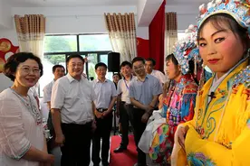 贺懋燮来潜山县调研潜山弹腔保护传承工作图片