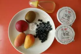 夏日的清凉——酸奶水果薄脆冻图片