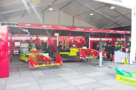 文本直送科技新闻: 职业车手与电竞高手过招， Formula E 将于明年 CES 举办虚拟驾驶大赛图片