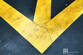 我把梦撕了一页，不懂明天该怎么写图片