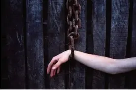 你童年有被父亲用皮带抽过的记忆吗？图片