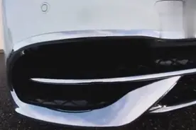 北京一套房的价格，迈巴赫S650超级豪华敞篷跑车视频封面