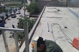 农村楼顶防护护栏现场制作焊接安装