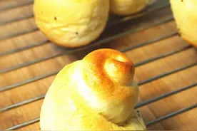 酸奶蜂蜜小面包图片