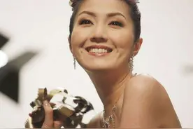 杨千嬅与陈奕迅是什么关系图片